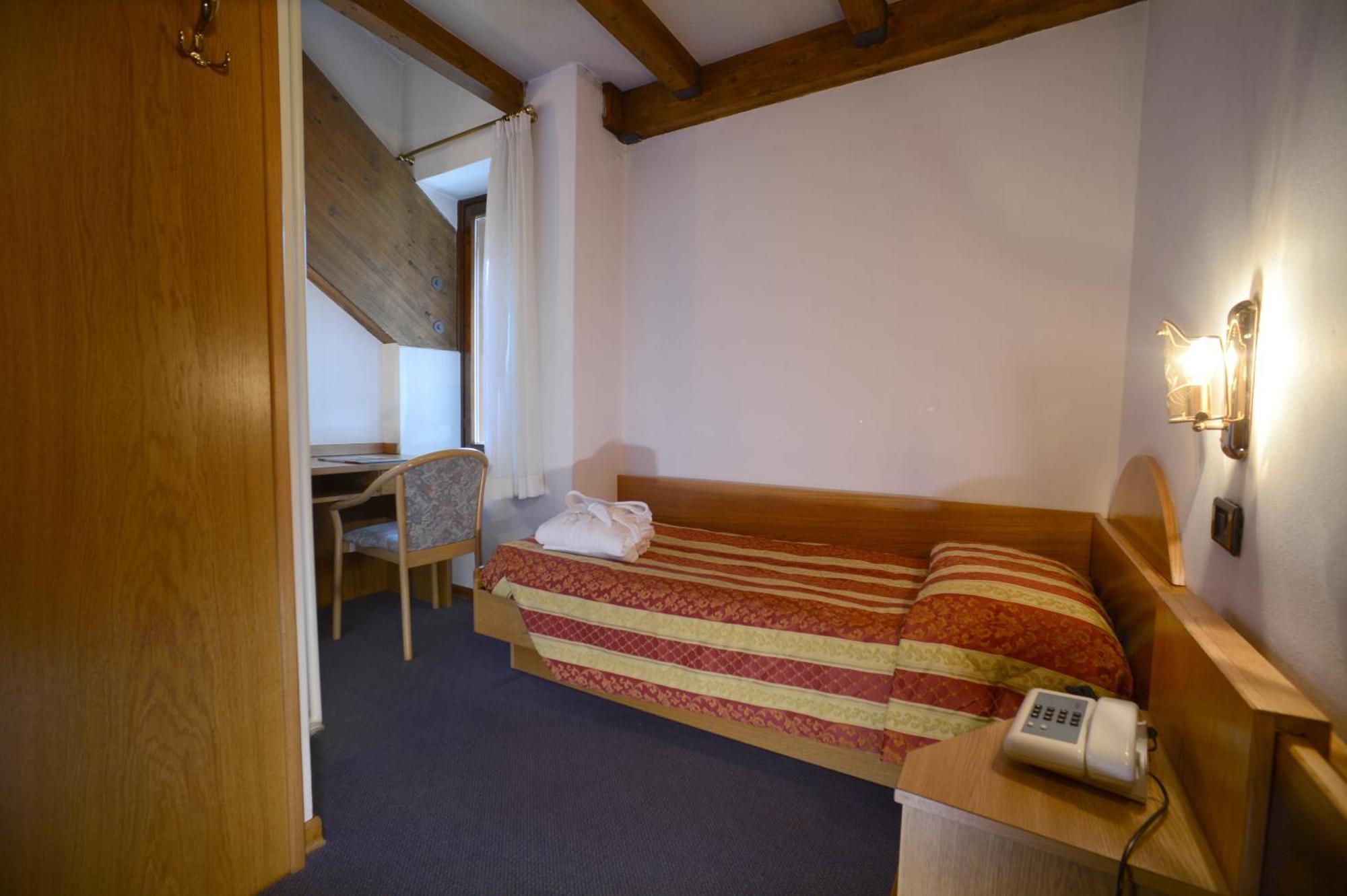 Hotel Margherita San Martino Di Castrozza Quarto foto