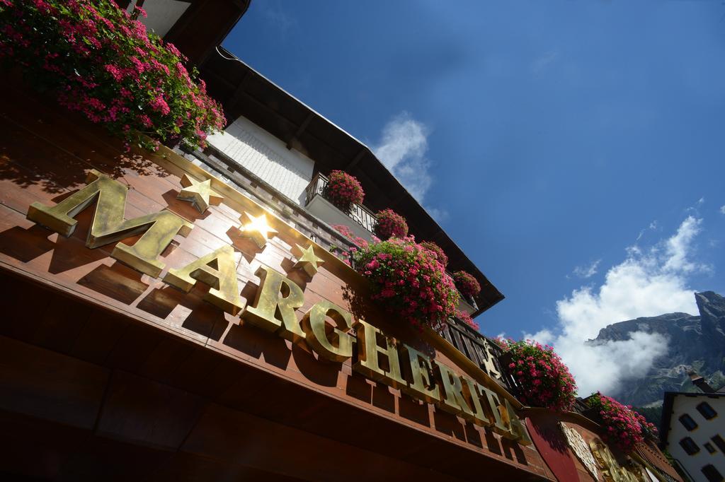 Hotel Margherita San Martino Di Castrozza Exterior foto